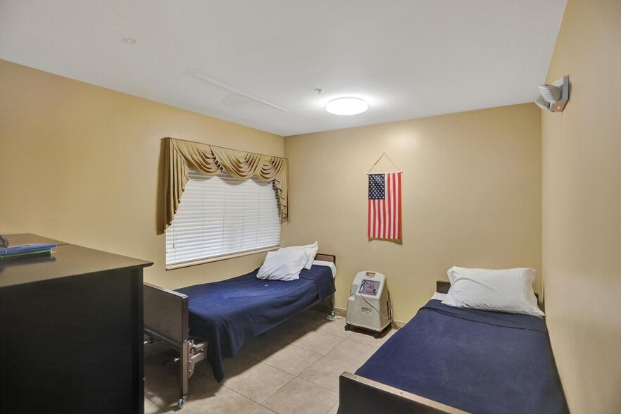 More Photos Of 1722 Madison St, Hollywood Assisted Living For Sale