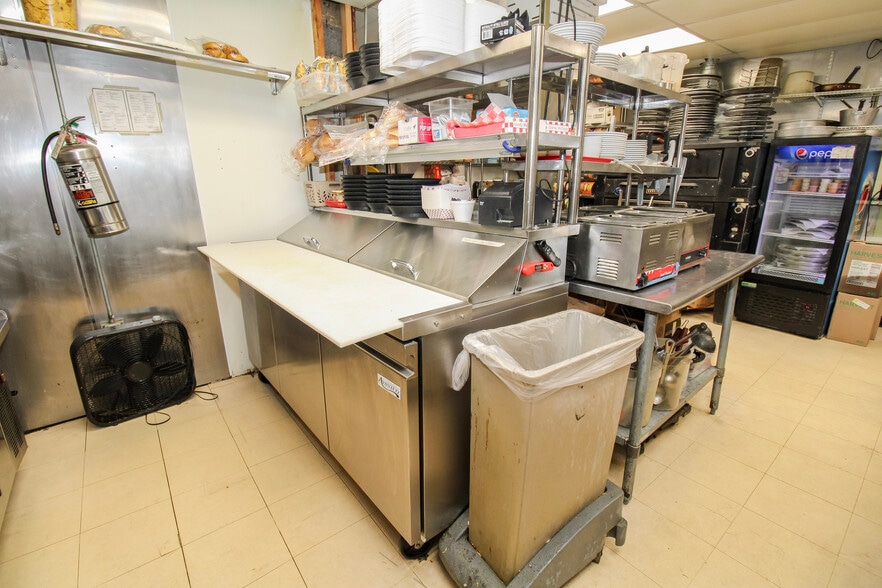 More Photos Of 54 McKinley St, Huron Bar For Sale