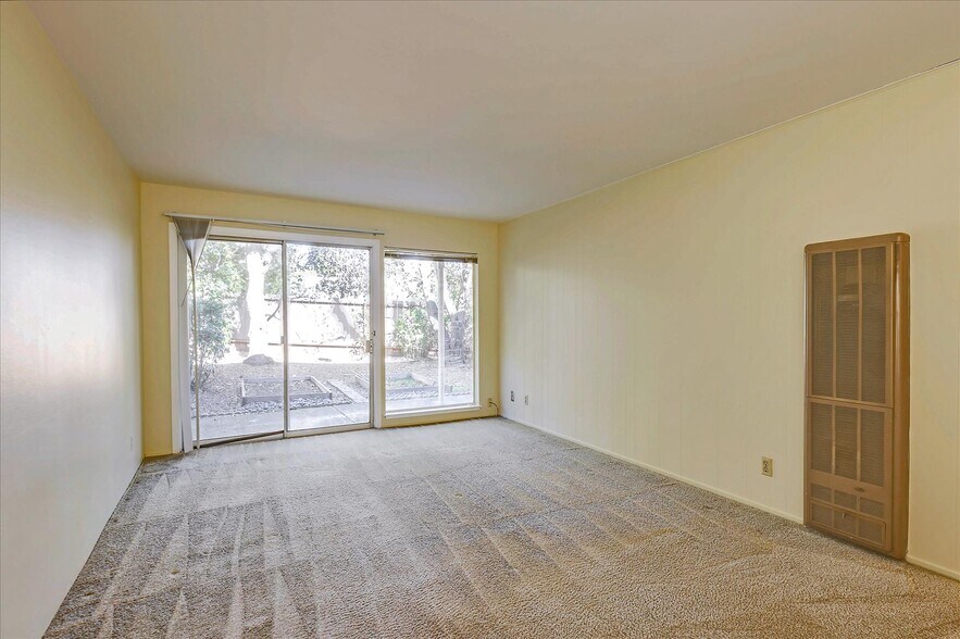 More Photos Of 6 Garden Ct, Belmont Apartments For Sale