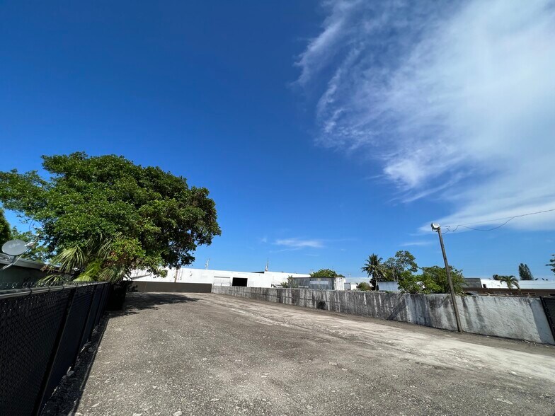 More Photos Of 224 NW 2nd Ave, Hallandale Beach Land For Lease