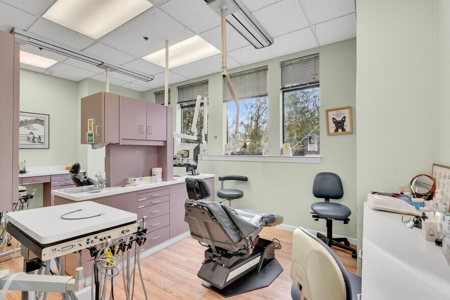 More Photos Of 418 Aviation Blvd, Santa Rosa Medical For Sale