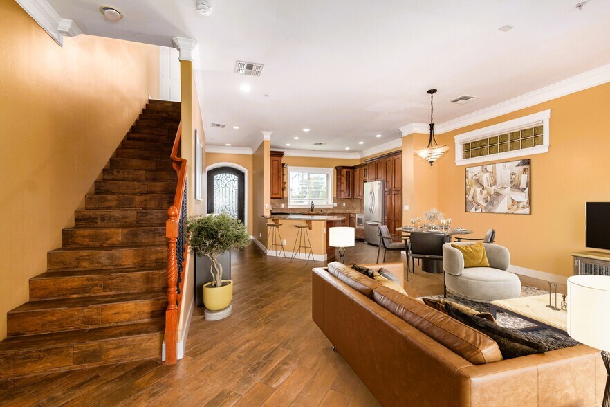 More Photos Of 2608 E Turney Ave, Phoenix Apartments For Sale