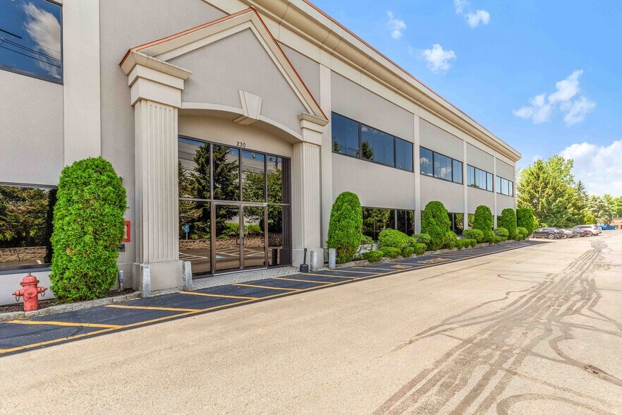 More Photos Of 230 North St, Danvers Medical For Lease