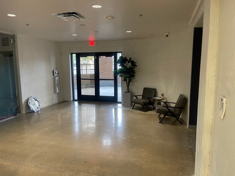 More Photos Of 730 Las Vegas Blvd, Las Vegas Office For Lease
