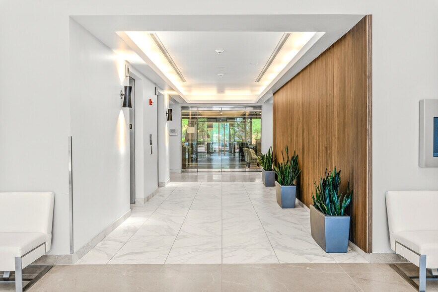 More Photos Of 9977 N 90th St, Scottsdale Medical For Lease