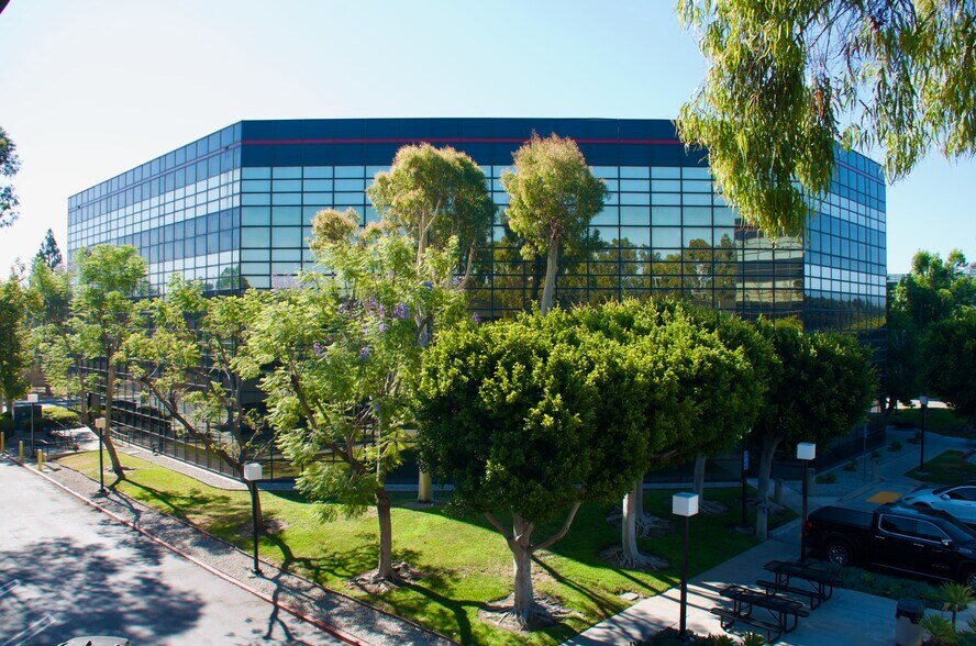 More Photos Of 1501 Hughes Way, Long Beach Office Residential For Lease