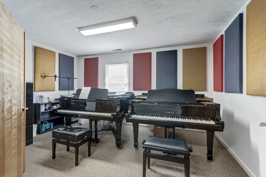 More Photos Of , Palmyra Unknown For Sale