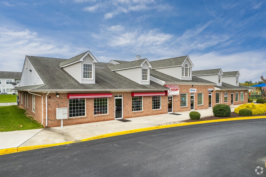 More Photos Of 665 S Carter Rd, Smyrna Office For Lease