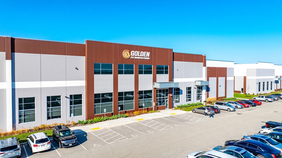 Primary Photo Of W206N12880 Gateway Ct, Richfield Food Processing For Sale