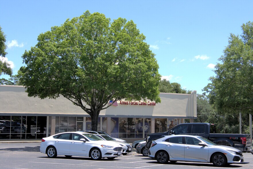 More Photos Of 1700 N Monroe St, Tallahassee Unknown For Lease