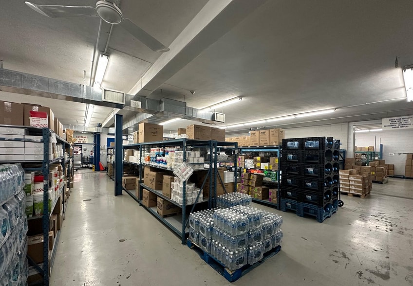 More Photos Of 288 Catherine St, Ottawa Warehouse For Lease