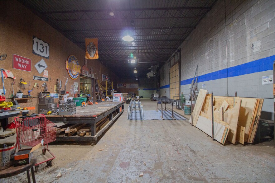 More Photos Of 407 E Ransom St, Kalamazoo Manufacturing For Sale