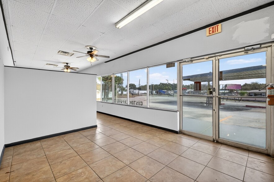 More Photos Of 1526 US Highway 441, Leesburg Auto Dealership For Sale