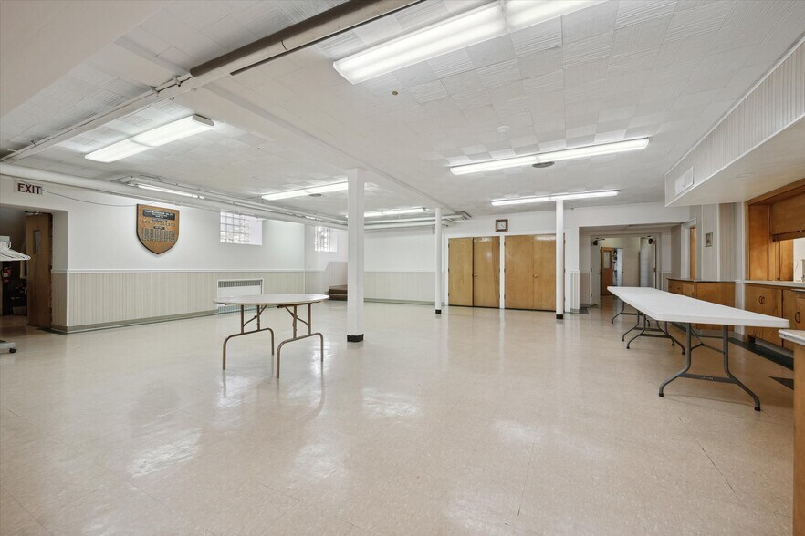 More Photos Of 725 Navarre Ave, Toledo Religious Facility For Sale