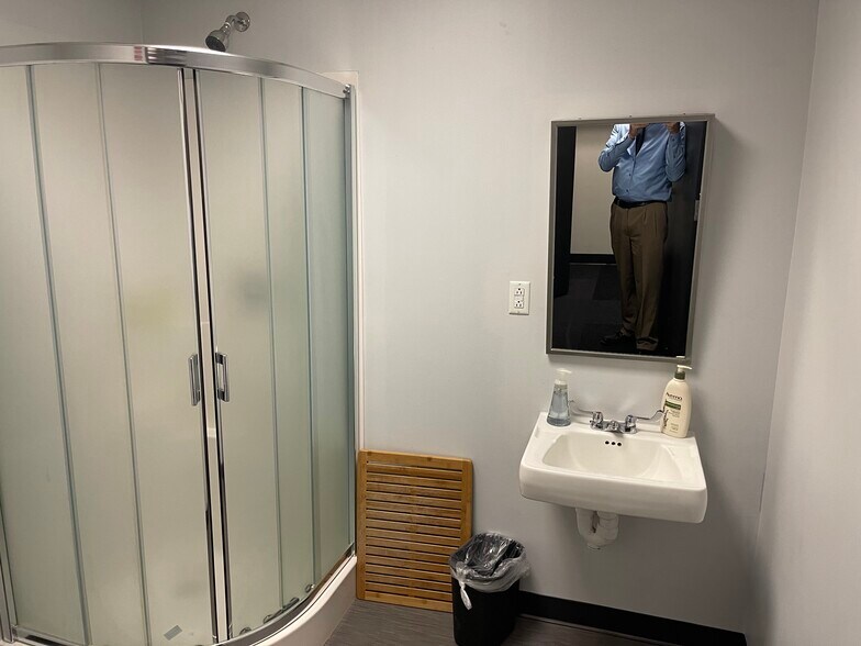 More Photos Of 143-145 South St, Boston Medical For Lease