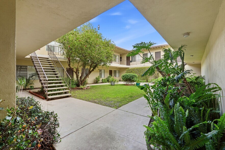 More Photos Of 21110 Wood Ave, Torrance Apartments For Sale