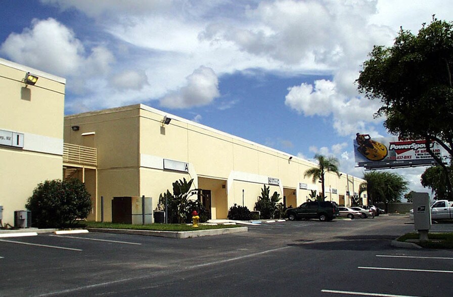 More Photos Of 3750 Hacienda Blvd, Davie Warehouse For Lease