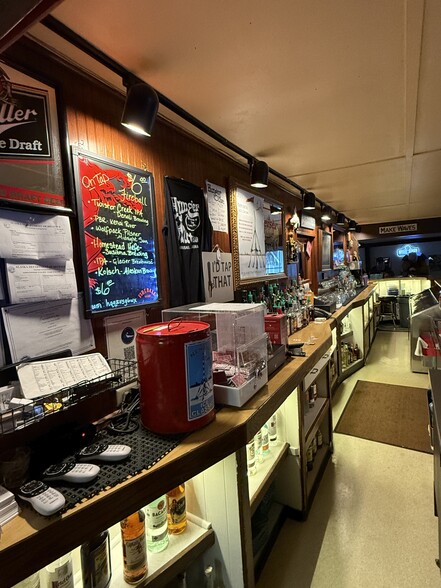 More Photos Of 51815 Kenai Spur Hwy, Kenai General Retail For Sale