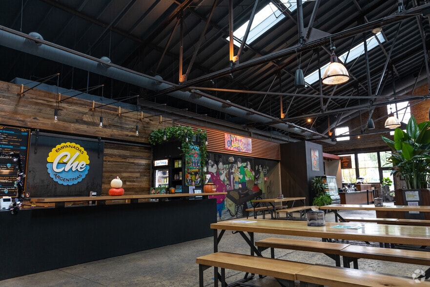 More Photos Of 500 E Davie St, Raleigh Restaurant For Lease