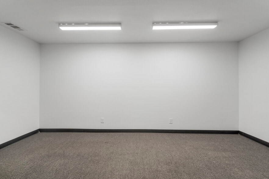 More Photos Of 2505 Amaral Ct, Hayward Warehouse For Sale