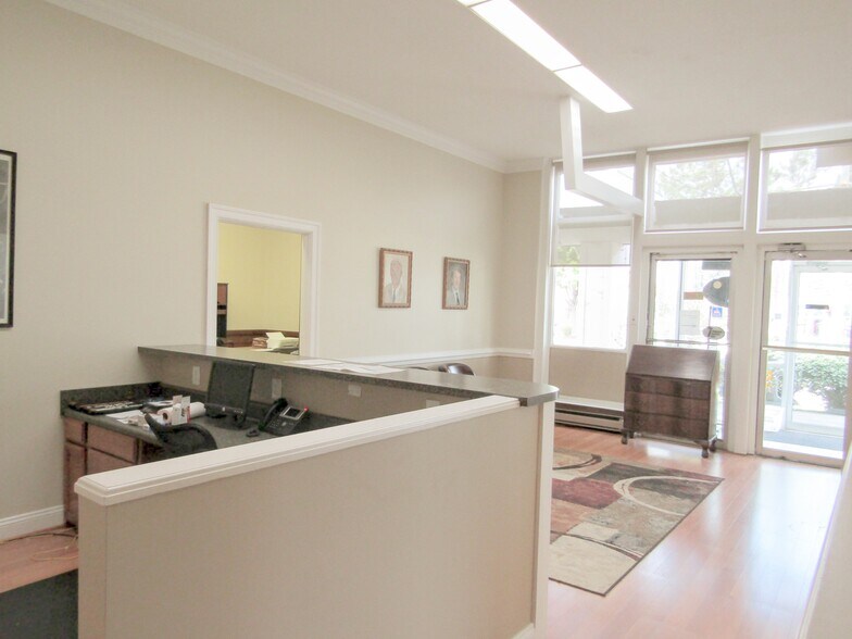 More Photos Of 645 Penniman Rd, Williamsburg Bank For Sale