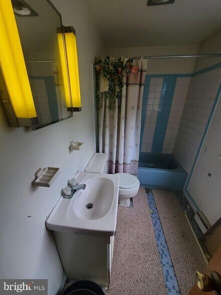 More Photos Of 108 Juliustown Rd, Browns Mills Storefront Retail Residential For Sale