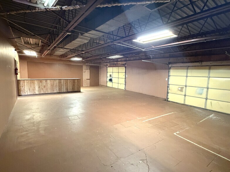 More Photos Of 594 S Santa Fe Ave, Fountain Convenience Store For Sale