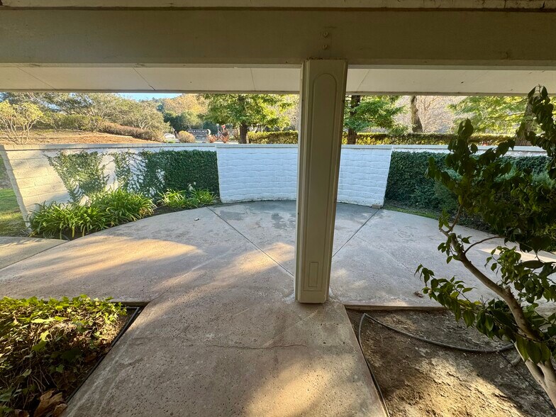 More Photos Of 6680 Bay Laurel Pl, Avila Beach Office For Lease