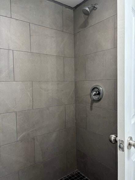 More Photos Of 14711 Gulf Blvd, Madeira Beach Hotel For Sale