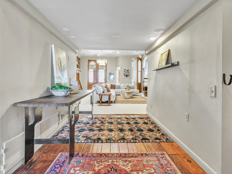 More Photos Of 106 W Main St, Pilot Point Storefront For Sale