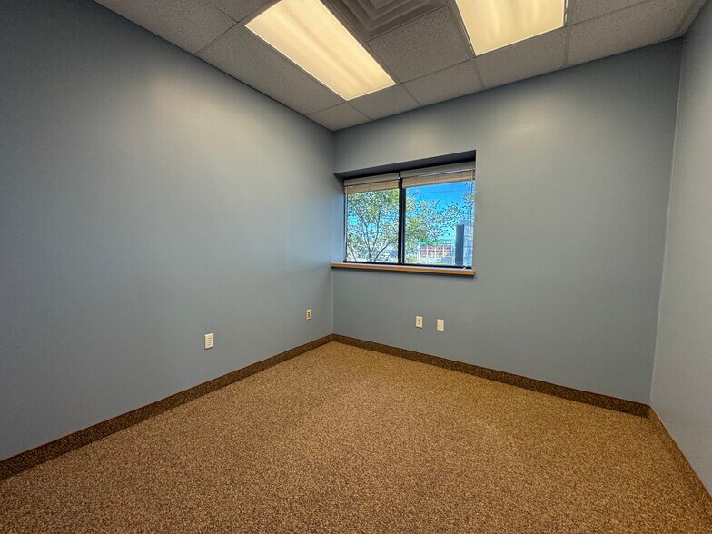 More Photos Of 510 S Maple Rd, Ann Arbor Office For Sale