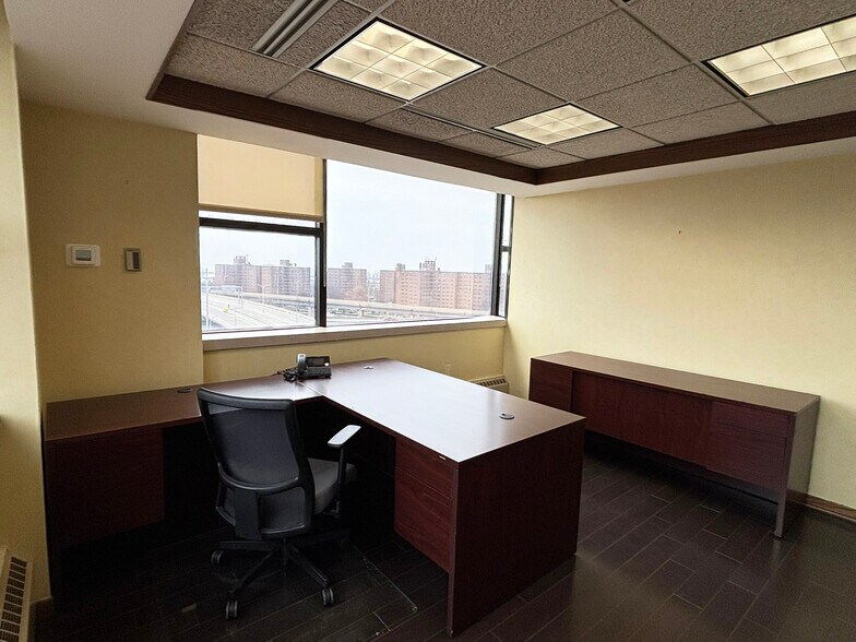 More Photos Of 37 Franklin St, Buffalo Office For Sale