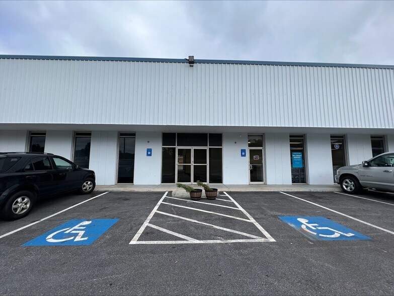 More Photos Of 2800 Lithonia Industrial Blvd, Lithonia Industrial For Lease