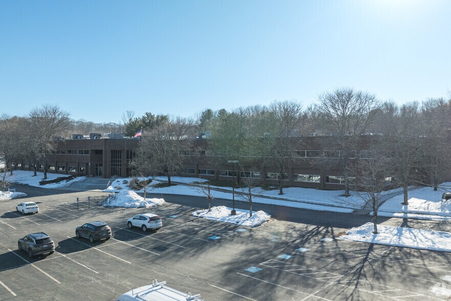 More Photos Of 295 Foster St, Littleton Flex For Lease