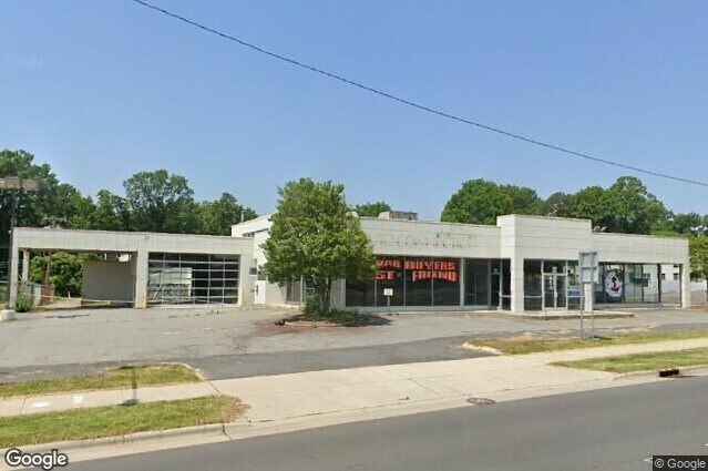 More Photos Of 4800 E Independence Blvd, Charlotte Auto Dealership For Lease