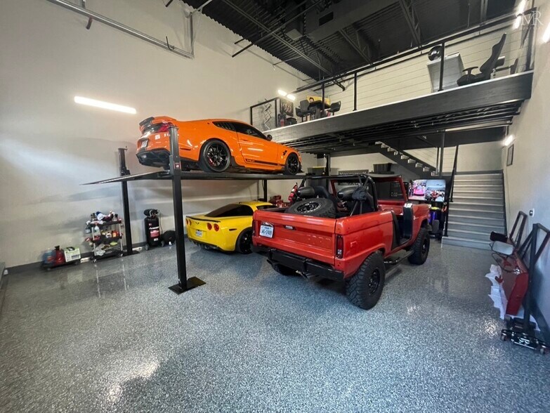 More Photos Of 1435 FM 1463 Rd, Katy Showroom For Sale