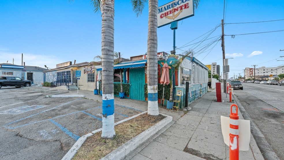 More Photos Of 10016-10024 S Inglewood Ave, Inglewood Freestanding For Sale