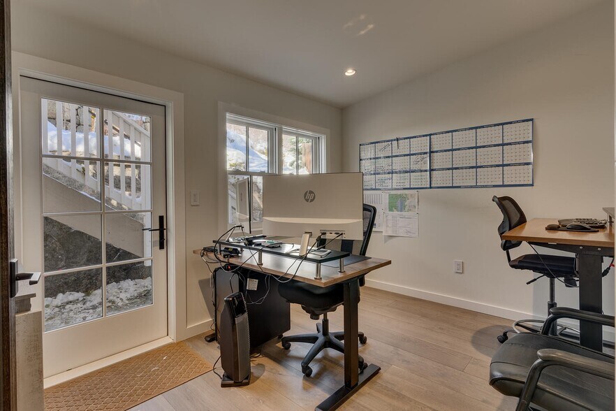 More Photos Of 10270 Donner Pass Rd, Truckee Office For Sale