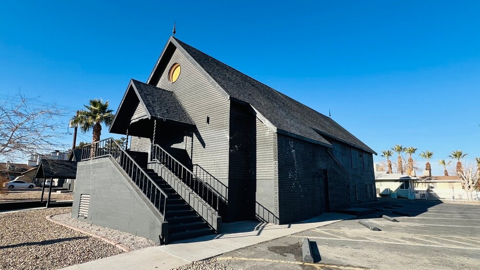 Primary Photo Of 919 E Bonneville Ave, Las Vegas Loft Creative Space For Sale