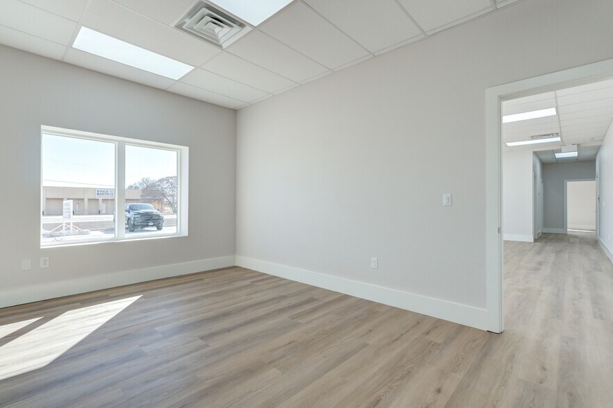 More Photos Of 3216 116th st, Lubbock Warehouse For Sale