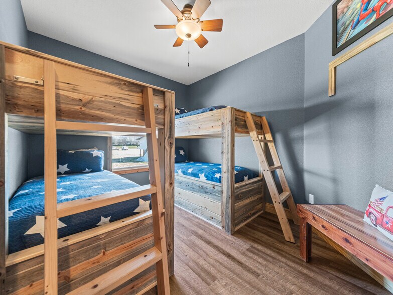 More Photos Of 156 Serenity Loop loop, Glenwood Hospitality For Sale