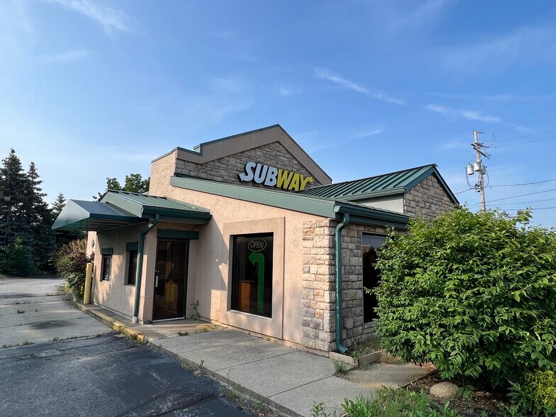 More Photos Of 7652 Mentor Ave, Mentor Fast Food For Sale