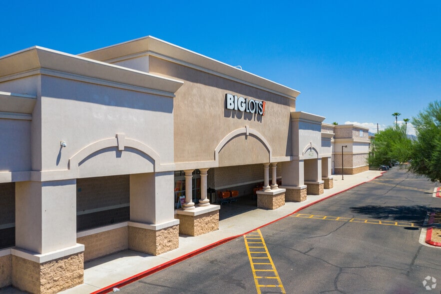 Primary Photo Of 319 N Litchfield Rd, Goodyear Storefront Retail Office For Lease