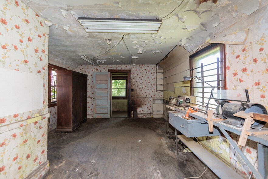 More Photos Of 4134-4136 Lorain Ave, Cleveland Storefront Retail Residential For Sale