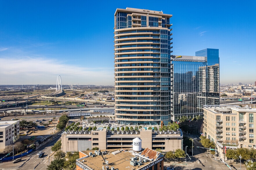 More Photos Of 2200 Victory Ave, Dallas Apartments For Lease