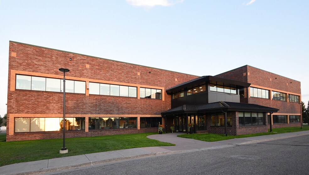 More Photos Of 4340 18th Ave S, Fargo Office For Lease