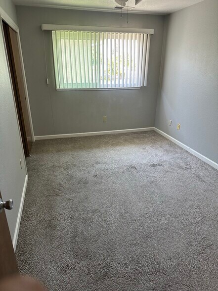 More Photos Of 410 Pine St, Ripon Apartments For Sale