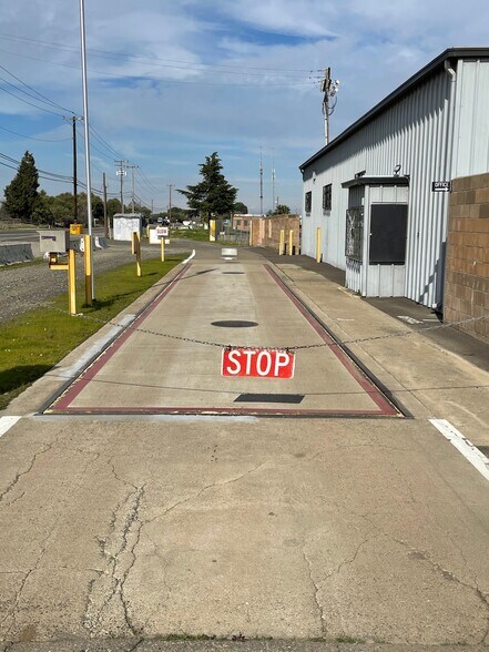 More Photos Of 7920 Antelope North Rd, Antelope Land For Lease