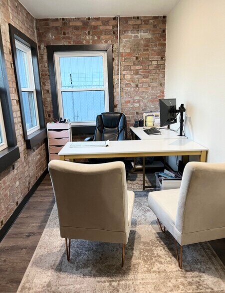 More Photos Of 902 S Broadway St, La Porte Office For Sale