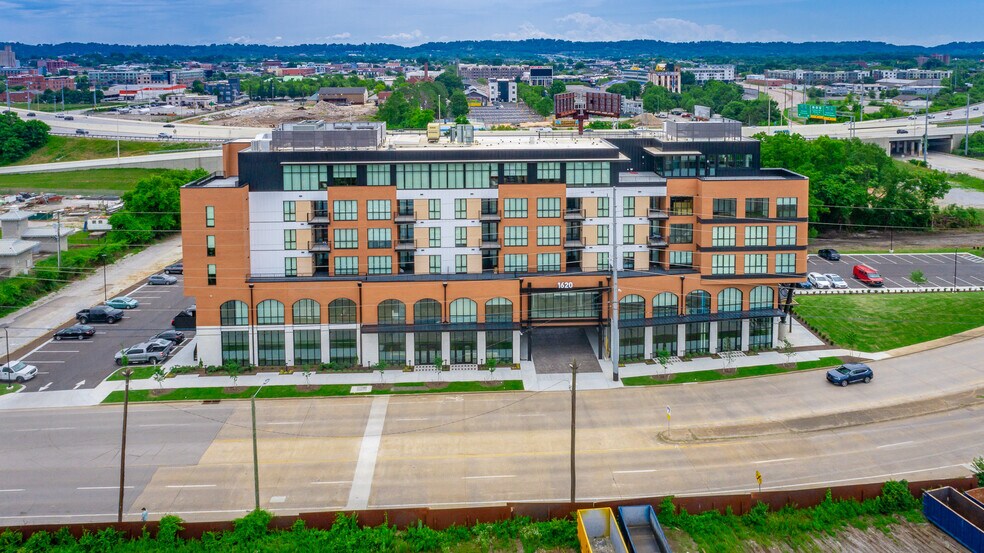 More Photos Of 1620 Riverfront Pky, Chattanooga Apartments For Lease